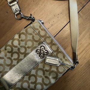 COACH fashionable crossbody bag